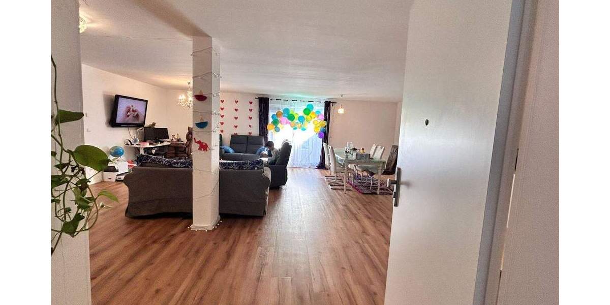 Terrassenwohnung Markgröningen - 3 Zimmer, 100 m&sup2;, 1.330&euro; | Angebot:24699876