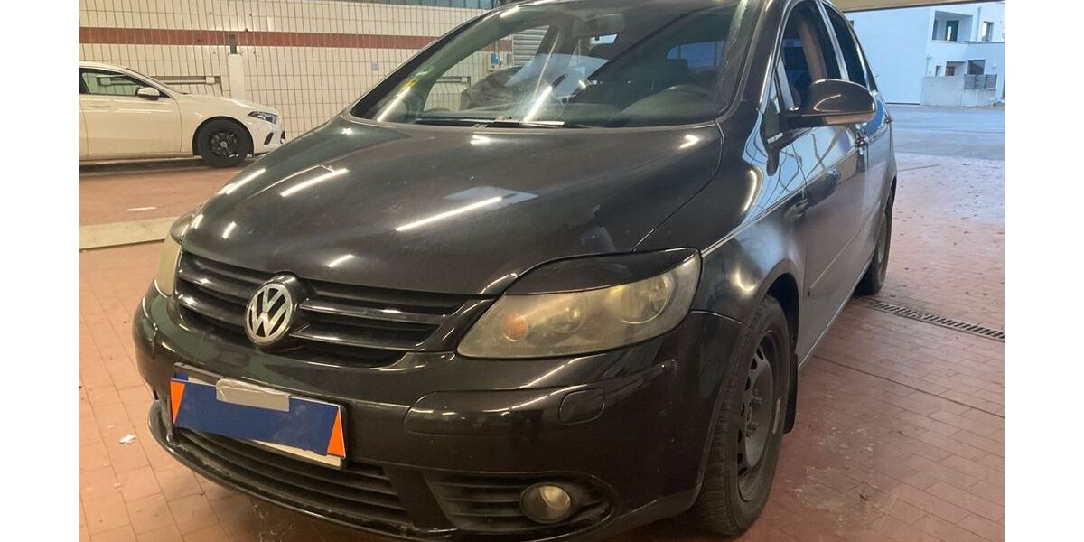 VW Golf 173.400 km 999 &euro; Stuttgart 70437