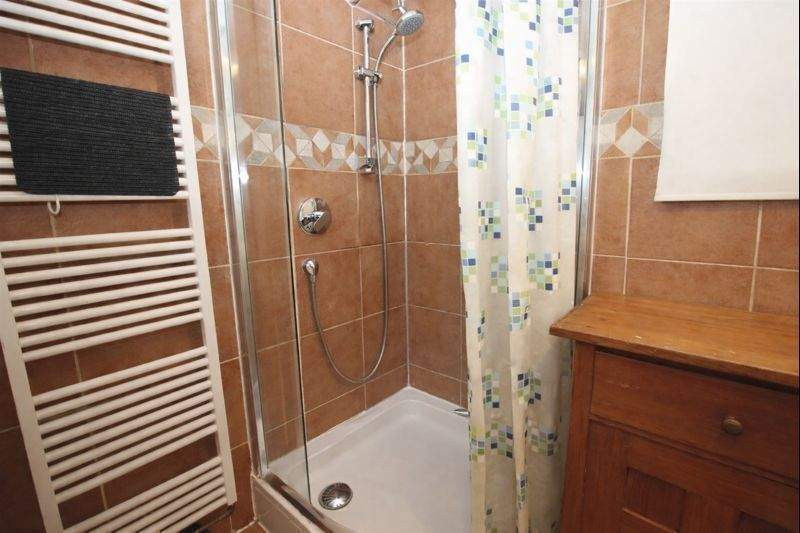 Mehrfamilienhaus, Wohnhaus Stuttgart Untertürkheim - 1 Zimmer, 212 m&sup2;, 1.330.000&euro; | Angebot:26189922