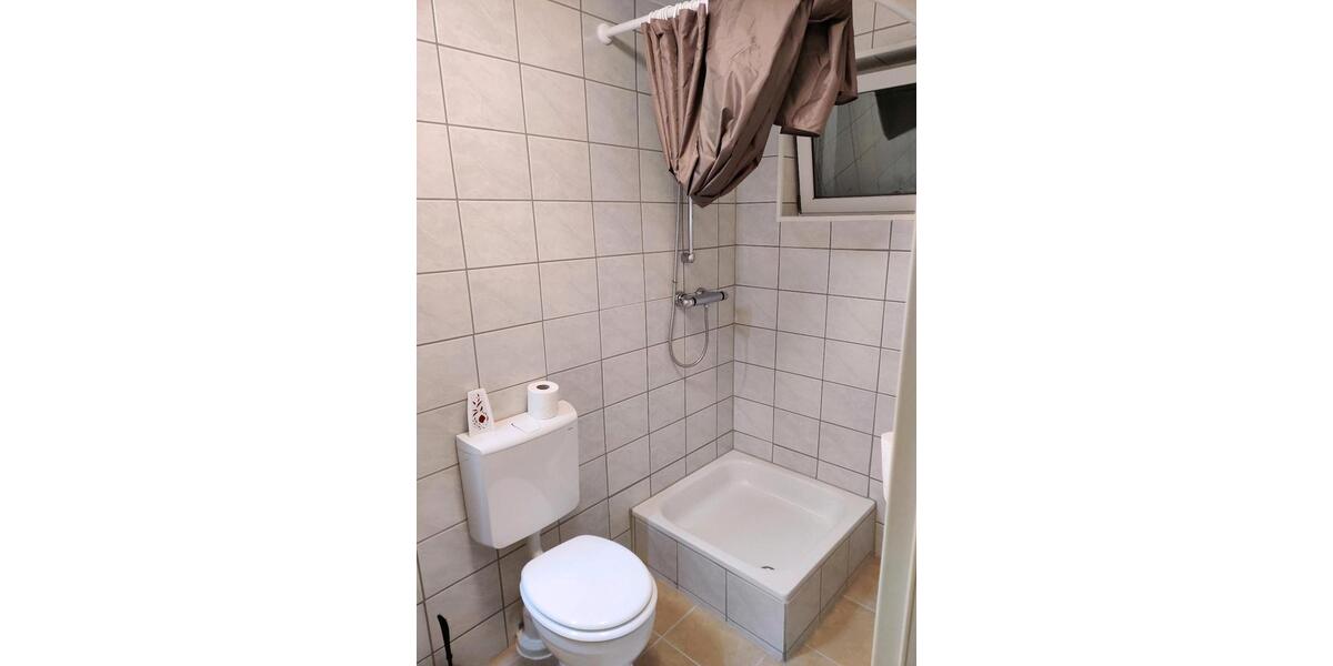 Etagenwohnung Leonberg - 1 Zimmer, 21 m&sup2;, 400&euro; | Angebot:24714889