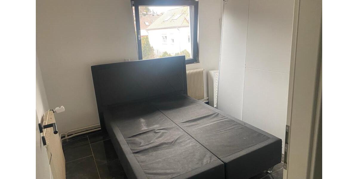 Einfamilienhaus Nürtingen - 6 Zimmer, 250 m&sup2;, 2.300&euro; | Angebot:25047803