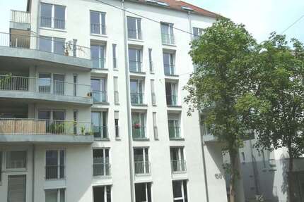 Wohnung Stuttgart Rotebühl - 3 Zimmer, 90 m&sup2;, 1.350&euro; | Angebot:27314336