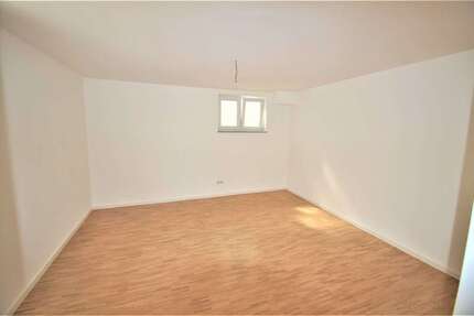 Wohnung zum Mieten in Stuttgart-Vaihingen 420 € 38 m² 1.5 zimmer