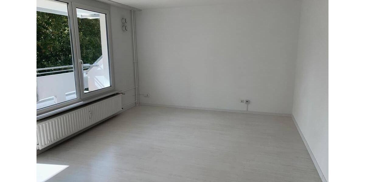 Stilvolle, modernisierte 3,5-Raum-Wohnung mit Einbauküche 3.5 zimmer