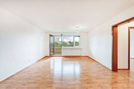 +++ modernisiert, gehoben, top gepflegt & bequem - grün & ruhig - Süd-Balkon mit Fernblick - inkl. EBK & TG-Stellplat...