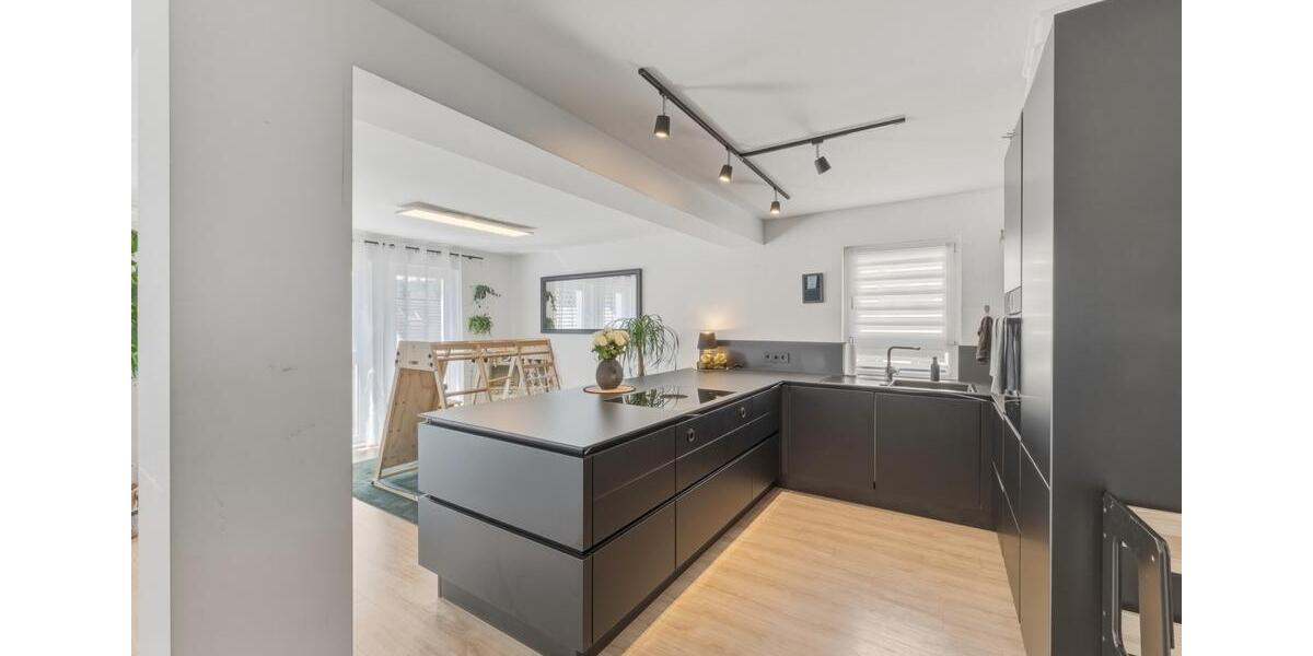 Doppelhaushälfte Stuttgart Hedelfingen - 6 Zimmer, 206 m&sup2;, 1.099.000&euro; | Angebot:26916782