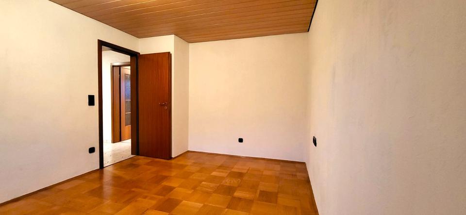 Dachgeschoßwohnung Stuttgart Hedelfingen - 3 Zimmer, 59 m&sup2;, 800&euro; | Angebot:26295452