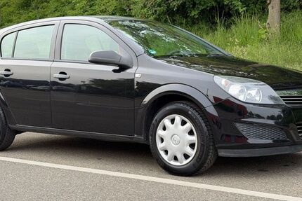 Opel Astra 148.000 km 2.500 &euro; Fellbach 70736