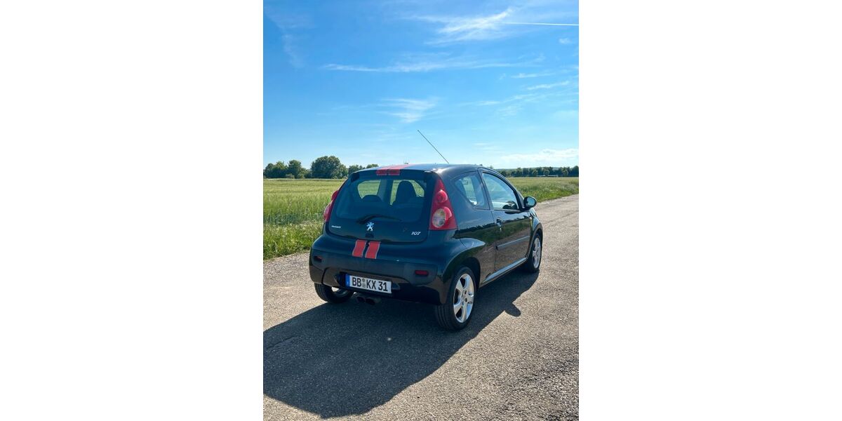 Peugeot 107 110.000 km 2.600 &euro; Renningen 71272
