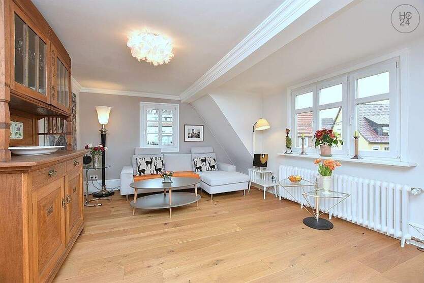 Wunderschön möblierte Dachgeschosswohnung mit Internet zur Zwischenmiete 3 zimmer