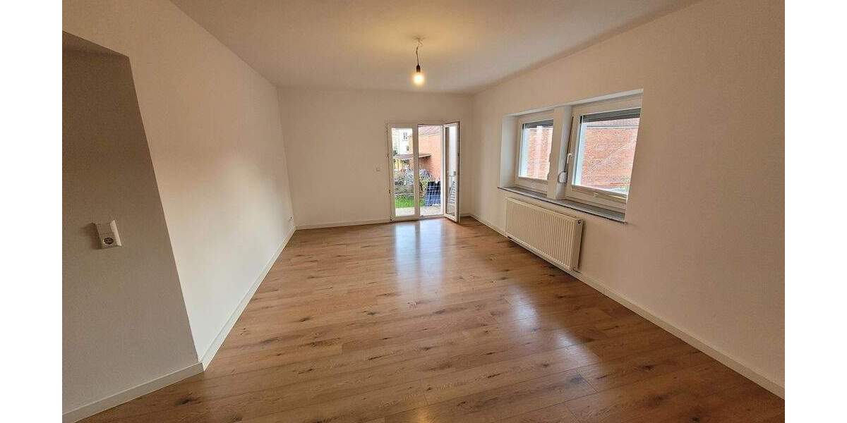 Etagenwohnung Stuttgart Obertürkheim - 3 Zimmer, 72 m&sup2;, 1.250&euro; | Angebot:26244592