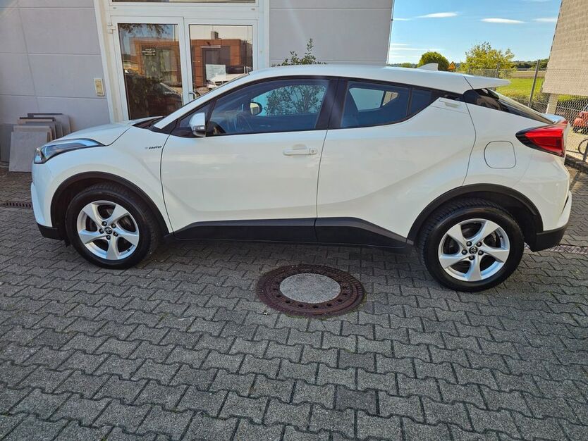 Toyota C-HR 128.769 km 13.650 € Nufringen/Stuttgart 71154