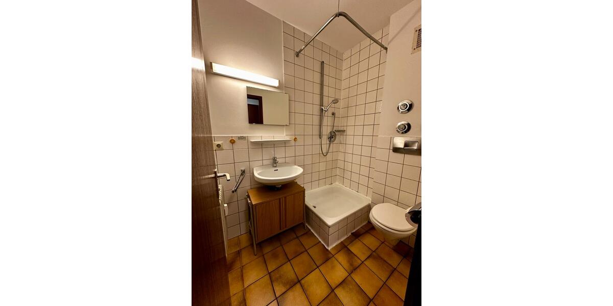 Etagenwohnung Tübingen Lustnau - 1 Zimmer, 30 m&sup2;, 195.000&euro; | Angebot:26552528