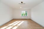 Etagenwohnung Stuttgart Bad Cannstatt - 4 Zimmer, 140 m&sup2;, 1.750&euro; | Angebot:26585778