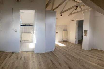 Wohnung Korntal-Münchingen Korntal - 3 Zimmer, 80 m&sup2;, 1.120&euro; | Angebot:25066458