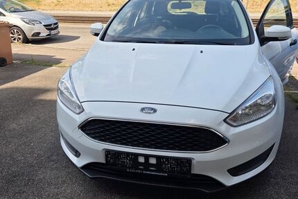 Ford Focus 113.000 km 4.990 &euro; Stuttgart 70376