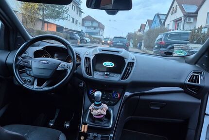 Ford Kuga 88.800 km 13.000 &euro; Wernau 73249