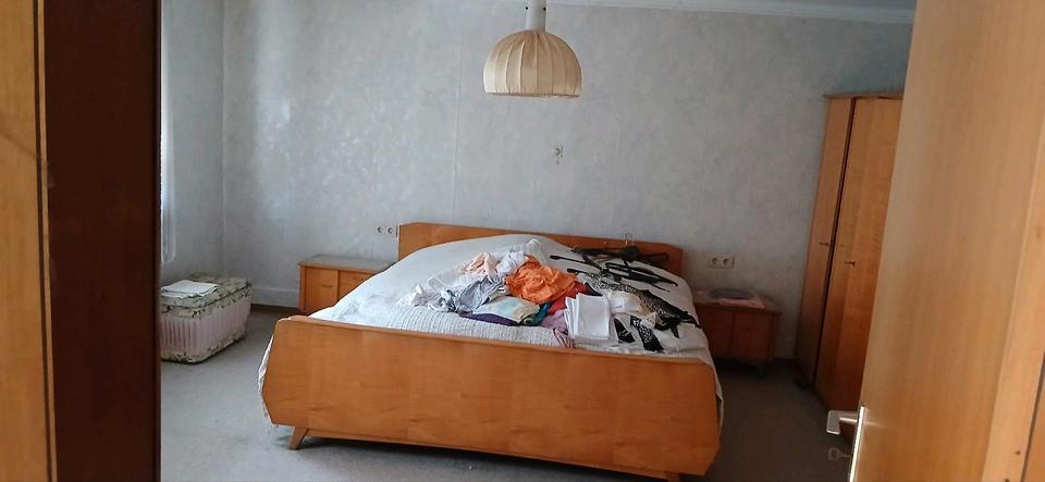 Einfamilienhaus Burgstetten - 5 Zimmer, 120 m&sup2;, 280.000&euro; | Angebot:26990313
