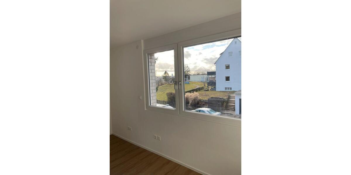 Einfamilienhaus Esslingen am Neckar Hegensberg - 3 Zimmer, 90 m&sup2;, 1.590&euro; | Angebot:24829809