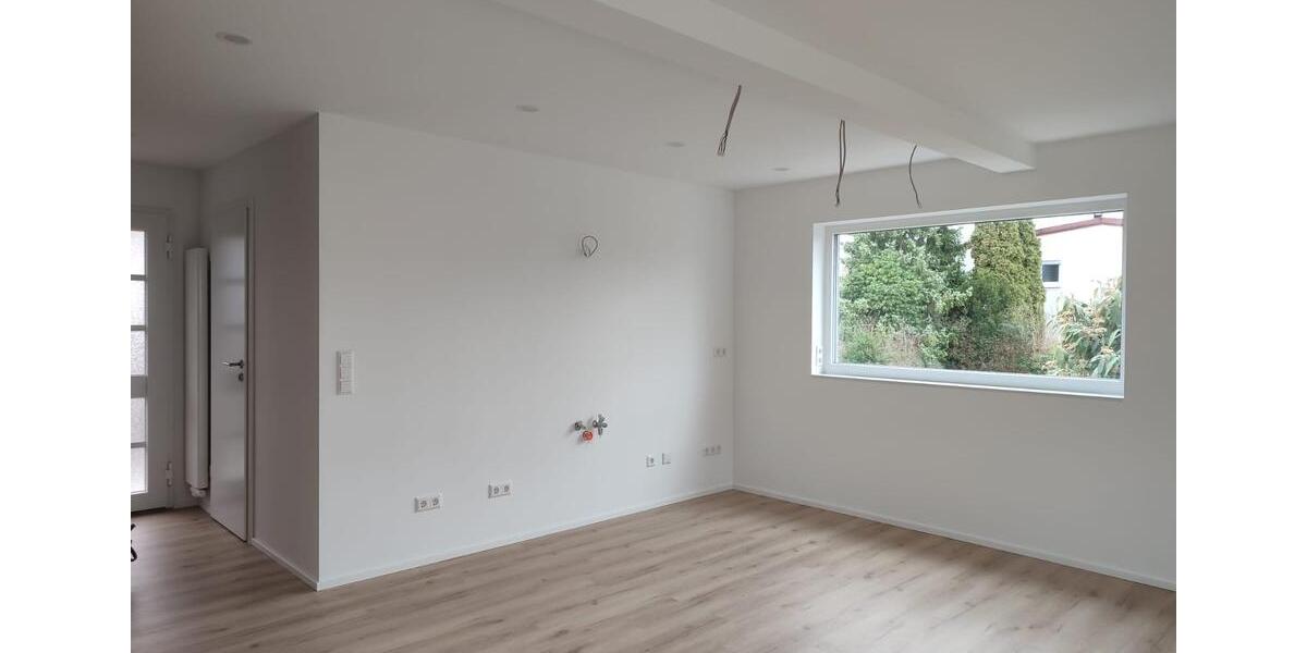 Reihenhaus Reutlingen Orschel-Hagen - 4 Zimmer, 90 m&sup2;, 1.500&euro; | Angebot:26137749