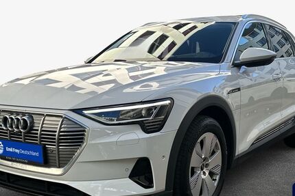 Audi e-tron 89.539 km 31.890 &euro; Stuttgart 70190