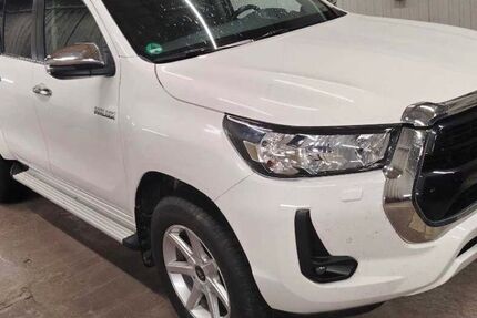 Toyota Hilux 118.000 km 34.999 &euro; Ditzingen 71254