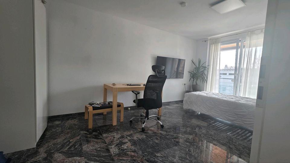 Etagenwohnung Stuttgart Neuwirtshaus - 4 Zimmer, 95 m&sup2;, 650&euro; | Angebot:25418125