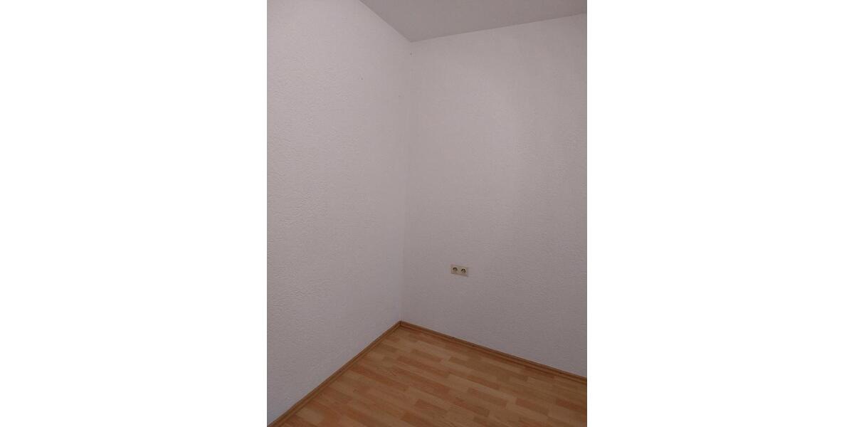 Etagenwohnung Esslingen am Neckar Pliensauvorstadt - 3 Zimmer, 57 m&sup2;, 219.000&euro; | Angebot:26907655