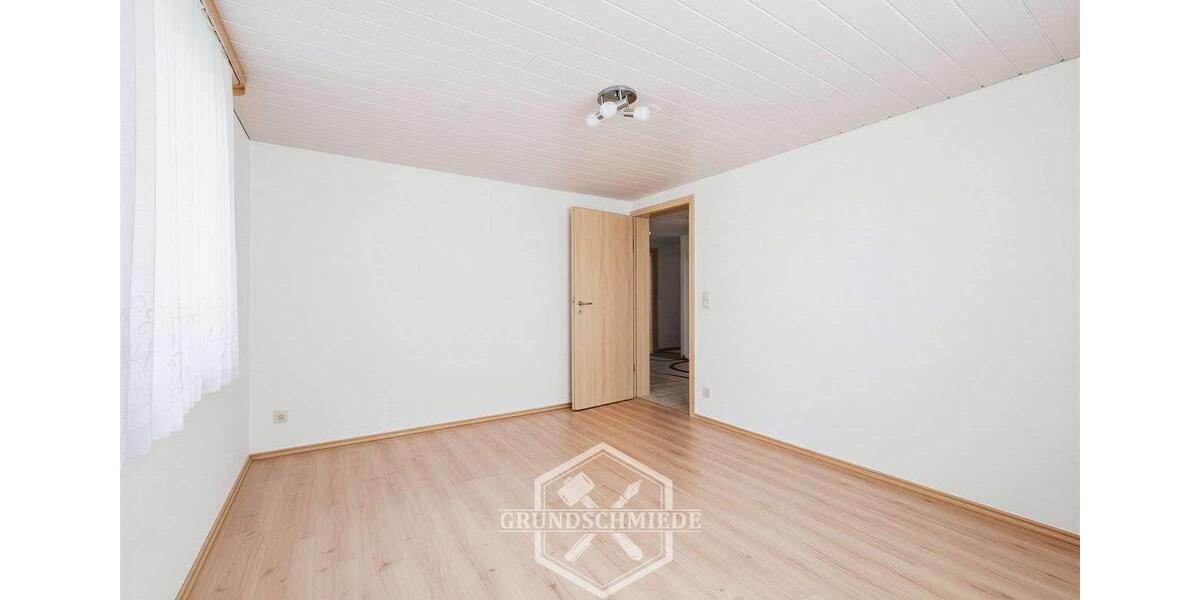Etagenwohnung Steinheim an der Murr - 5 Zimmer, 108 m&sup2;, 1.300&euro; | Angebot:26351746