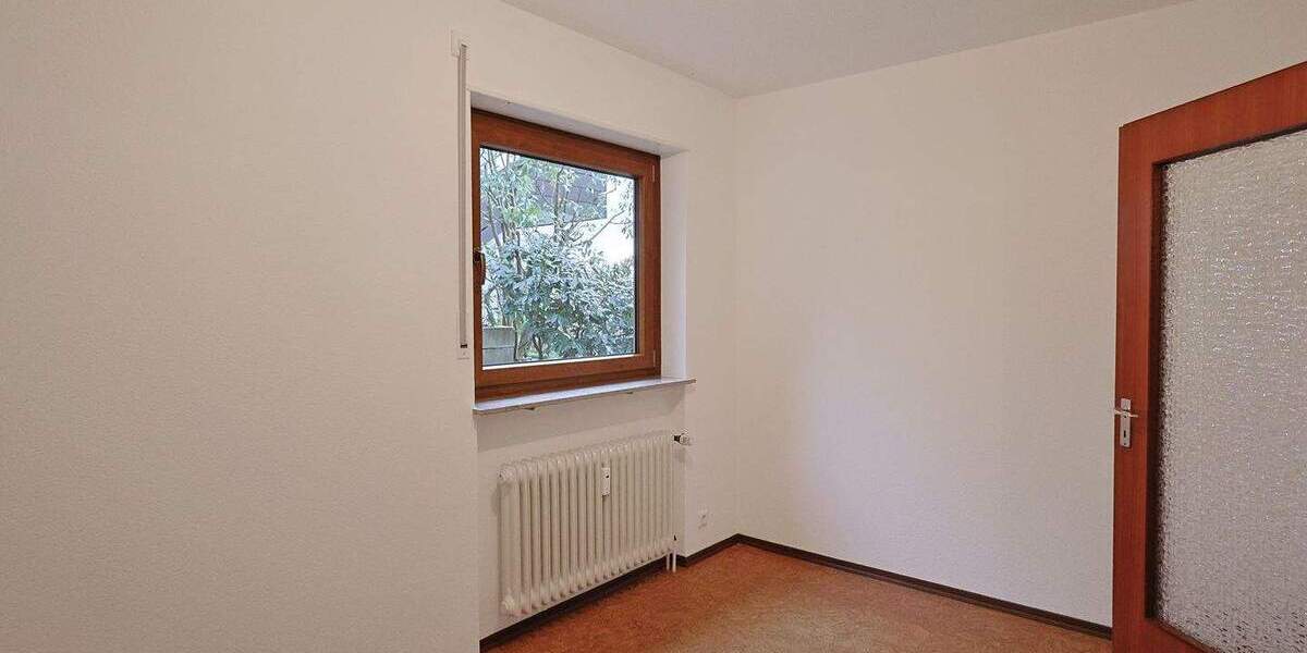 Etagenwohnung Weissach - 3 Zimmer, 95 m&sup2;, 1.100&euro; | Angebot:25468289
