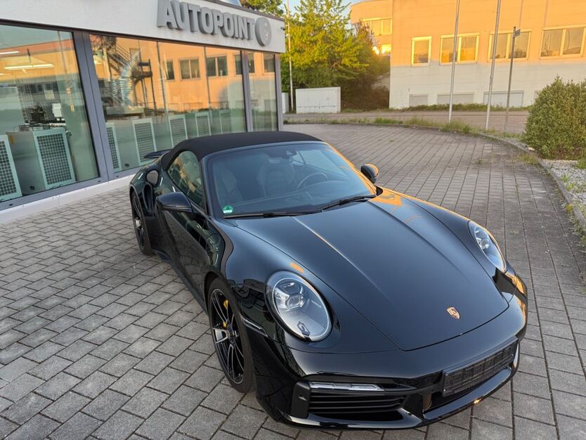 Porsche 992 21.900 km 218.992 € Pleidelsheim 74385