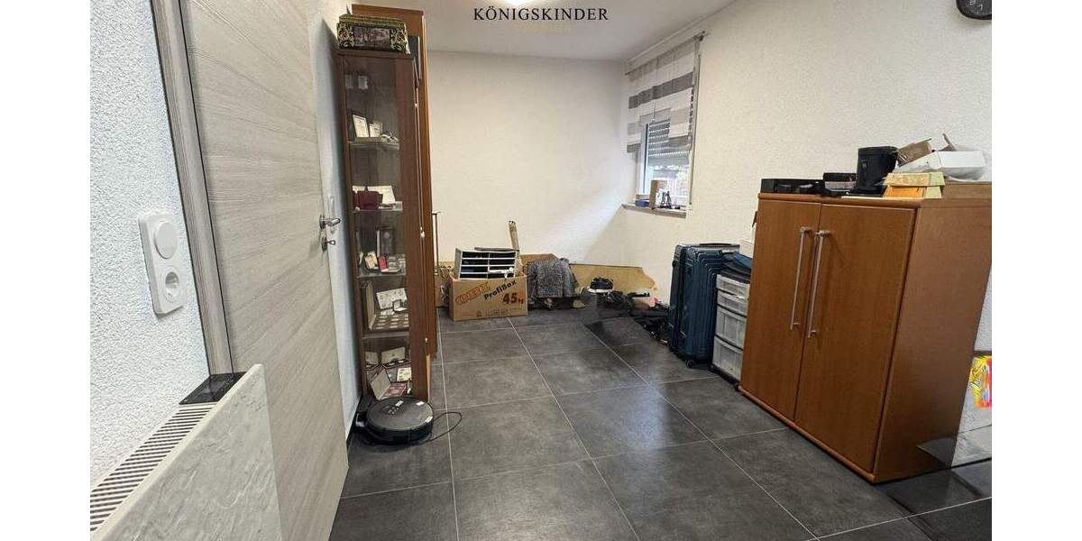 Reihenendhaus Albershausen - 7 Zimmer, 176 m&sup2;, 540.000&euro; | Angebot:23951209