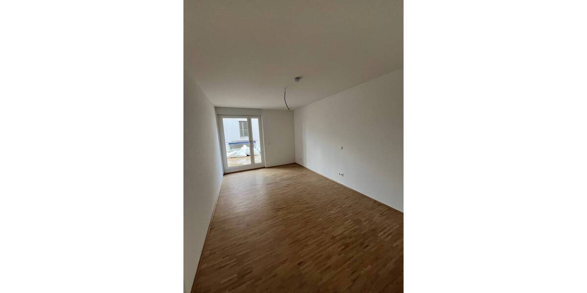 **Köngen: Burgweg: Ihre neue 3-Zimmer-Wohnung mit eigenem Gartenanteil wartet auf Sie** 3 zimmer