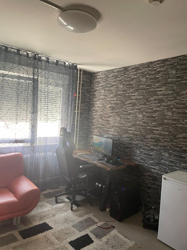 Provisionsfrei: Top Kapitalanlage mit Balkon & Aussenstellplatz