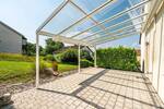 Gepflegtes Einfamilienhaus mit überdachter Terrasse und Garten