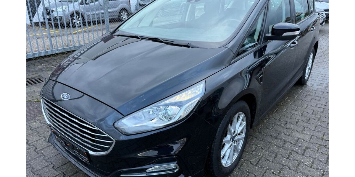 Ford S-Max 103.000 km 17.400 &euro; Nufringen 71154