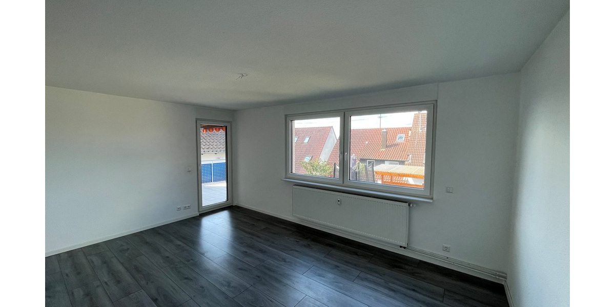 Freistehendes 2-Familienhaus - ideal für Familien oder Handwerker in Remseck-Hochberg 6 zimmer