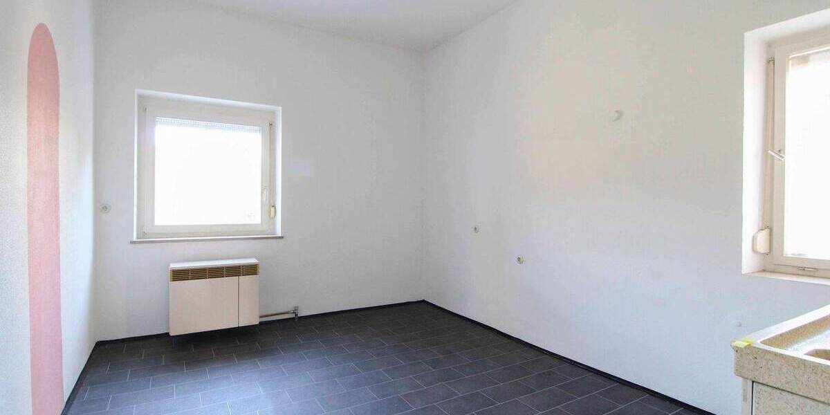 Mehrfamilienhaus, Wohnhaus Stuttgart Botnang - 9 Zimmer, 204 m&sup2;, 1.200.000&euro; | Angebot:25043366