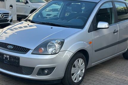 Ford Fiesta 74.509 km 3.499 &euro; Kernen im Remstal 71394