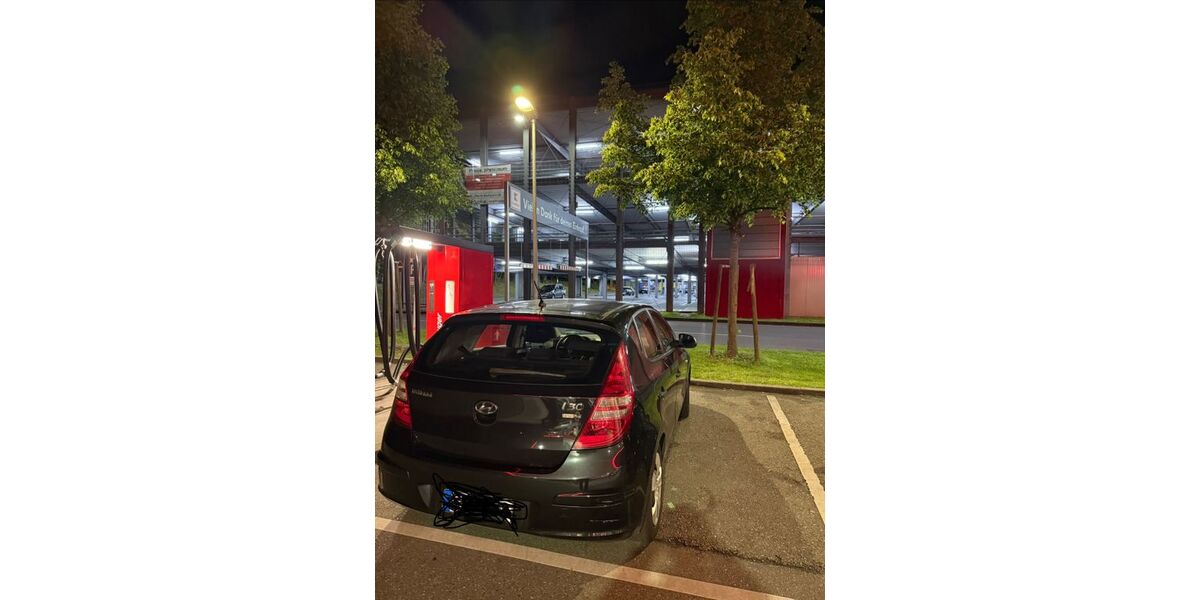 Hyundai i30 104.000 km 4.100 &euro; Esslingen 73730