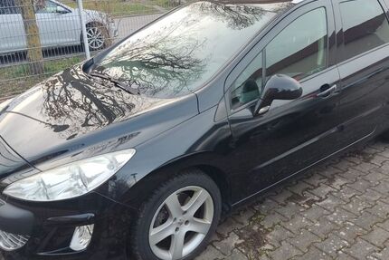 Peugeot 308 192.000 km 2.999 &euro; Winnenden 71364
