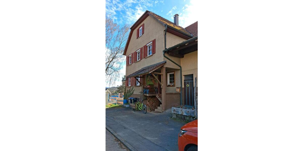 Etagenwohnung Pliezhausen - 4 Zimmer, 100 m&sup2;, 900&euro; | Angebot:26023532