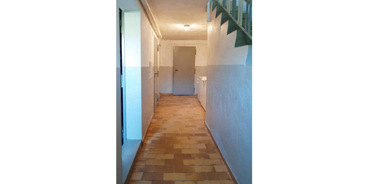 Reihenmittelhaus Ditzingen - 7 Zimmer, 162 m&sup2;, 540.000&euro; | Angebot:26477778
