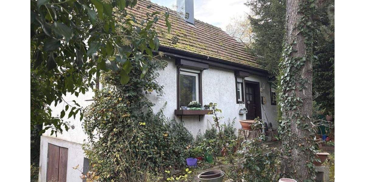 Attraktives Grundstück mit EFH zur Neubebauung 3 zimmer