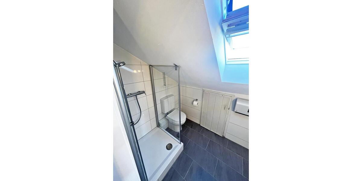 Dachgeschoßwohnung Ostfildern - 1.5 Zimmer, 39 m&sup2;, 695&euro; | Angebot:26235872