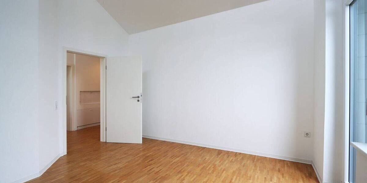 Einfamilienhaus Reutlingen Altenburg - 6 Zimmer, 197 m&sup2;, 2.750&euro; | Angebot:26908795
