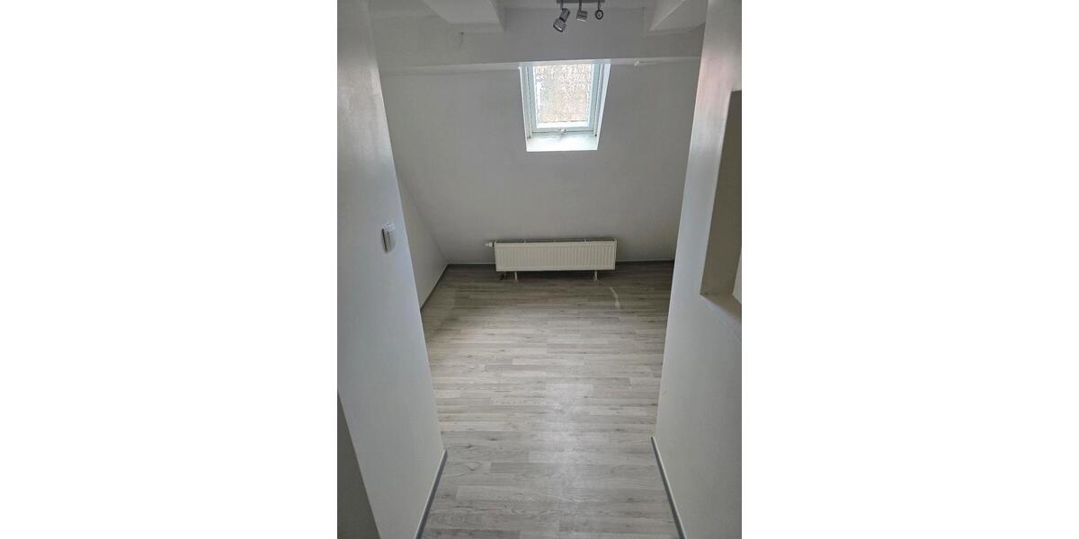 Einfamilienhaus Freiberg am Neckar - 5 Zimmer, 132 m&sup2;, 275.000&euro; | Angebot:26825966