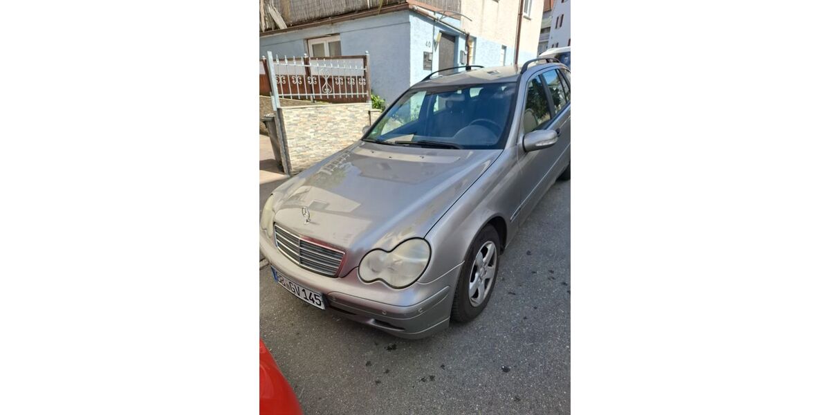 Mercedes-Benz C 220 284.889 km 1.800 &euro; Böblingen 71032