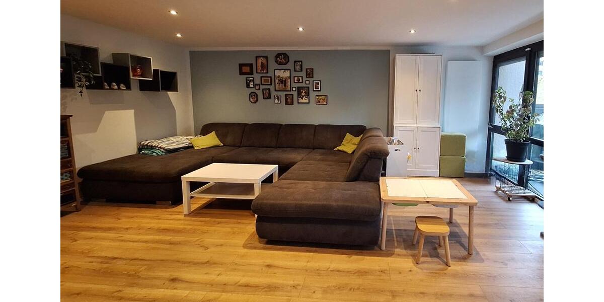 Erdgeschoßwohnung Esslingen am Neckar Brühl - 4 Zimmer, 94 m&sup2;, 440.000&euro; | Angebot:25051806