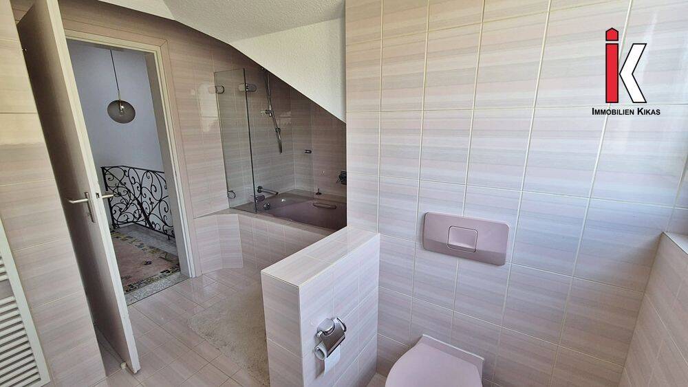 Doppelhaushälfte Leonberg - 5 Zimmer, 166 m&sup2;, 599.000&euro; | Angebot:26879066
